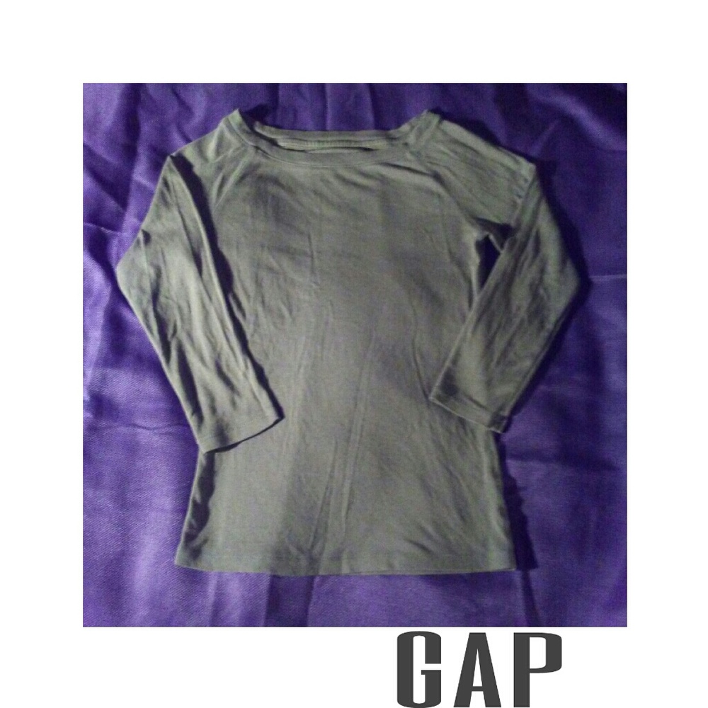 🌴Gap Fitted Top🌴